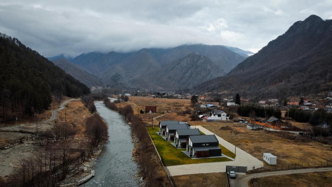 Complex Lunlo Village Brezoi Esterno foto